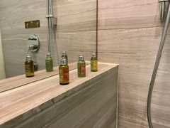 -深圳隐秀山居酒店