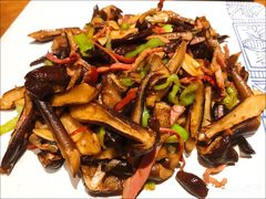 -云海肴·汽锅鸡·云南菜(天山百盛优客店)