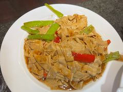 -靠山屯东北农家菜(八龙桥雅苑店)