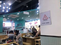 大堂-屋头串串(龙潭寺店)