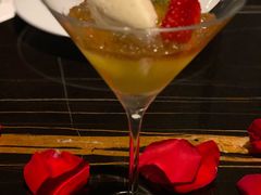 静冈蜜瓜桃胶-wann lounge 低温慢煮牛排·清吧
