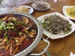 -溢心园香河肉饼总店