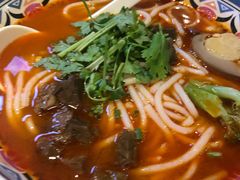 -鑫花溪牛肉米粉(人民广场店)