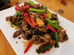 黑蒜雪花牛肉龙鳕鱼-长寿参鸡汤(朝韩风情街店)