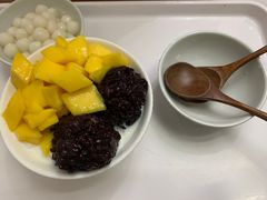 芒果白雪黑糯米-小团圆糖水铺(襄阳南路店)