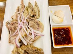 手抓羊排-清真·玛丽亚新疆菜主题餐厅(浙江中路店)
