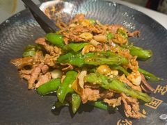 -费大厨辣椒炒肉(高铁吾悦广场店)