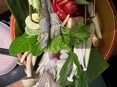 板前现制冬阴功锅底-牛New寿喜烧(虹桥新天地店)