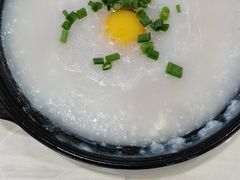 窝蛋牛肉粥-旭璟酒家·传统粤菜·湘菜(逸景路店)