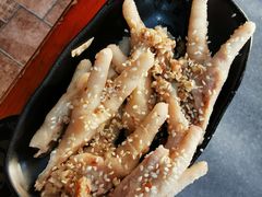 沙姜鸡脚-黄师奶甜品店