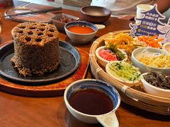 -包整·丝娃娃(甲秀楼景观店)