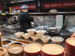 -顺溜·手工刀削面·黑金店(铜锣湾店)