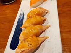 炙烤三文鱼手握寿司-三月居酒屋(青年大街店)