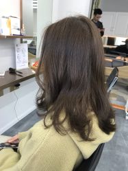 -茶发Salon·烫发染发理发