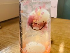 荔枝樱花气泡水-1981牛排西餐厅(海信店)