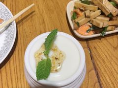 -蒙艾里民族传统菜蒙餐