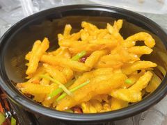 -肥肥虾庄·金牌油焖大虾(汉口城市广场店)