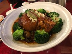 西兰花板栗猪肘子-202特色排档(五缘湾店)