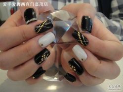 爱手爱脚造型水晶甲-摩睫+皮肤管理·科学美容中心