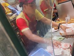 -Bánh Mì Huynh Hoa