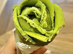 -潮一不贰·西式简餐·法式甜品(外滩店)