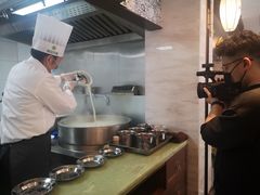 -春发生饭店·非遗(南院门店)