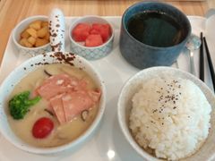 逍遥菇菇浓汤饭-轻蔬不用等·素食(江苏路店)