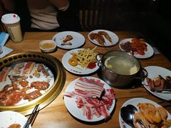 -韩京炭火烤肉自助料理(柯桥万达店)