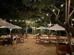 -三亚艾迪逊酒店·海滩烧烤 BARBACOA·现场乐队·浪漫晚餐·烧烤海鲜