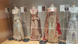 -乐派诗婚纱摄影