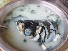 -雪湖煜辰鱼头老店(雪野湖店)