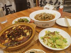 -彧玖食坊·川式砂锅酒馆(成山路店)