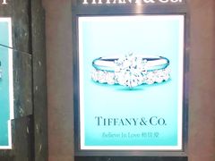 -Tiffany & Co.蒂芙尼
(杭州大厦店)