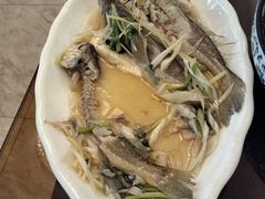 -喜乐餐厅•灯笼虾球首创者•本地小海鲜(二马路店)