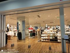 -优衣库(海口秀英万达广场店)