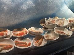 -雍容荟活帝王蟹活龙虾自助(苏宁旗舰店)