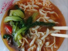 坊门牛筋牛腩手擀面-坊门老街(宜山路店)