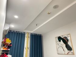 -芳华美容院