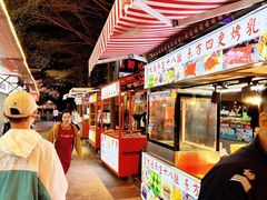 -三亚火车头万人海鲜广场