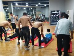 -爱尚游泳健身(外交公寓店)