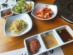 -唯成•韩国炭火烤肉 유성고기