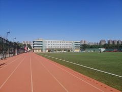 -首都师范大学附属回龙观育新学校