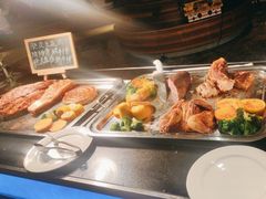 -元一希尔顿酒店·鲜切牛肉火锅禅自助餐厅