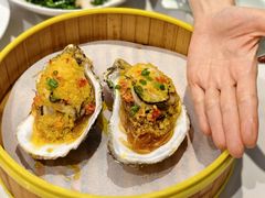 蒜蓉蒸生蚝-必点海鲜·海肠捞饭(滨江道一店)