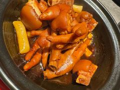 -吕氏焗小鲜•花园餐厅(八大关店)