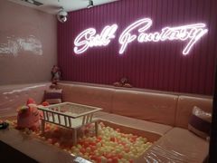 -范特西FANTASY量贩式KTV(民主广场店)