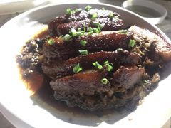 梅菜扣肉-鲤鱼塘农家山庄