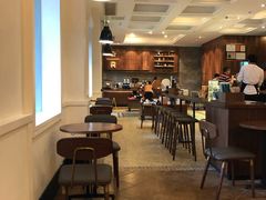 大堂-星巴克臻选(广州沙面店)