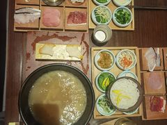 -银米·云南传统过桥米线(双廊黑金冠店)