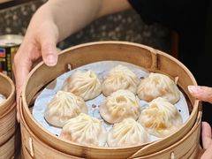 -馋三尺蟹粉小笼(人民广场店)